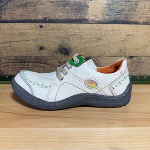 TMA eyes fun Women's Athletic Shoes - White and Green